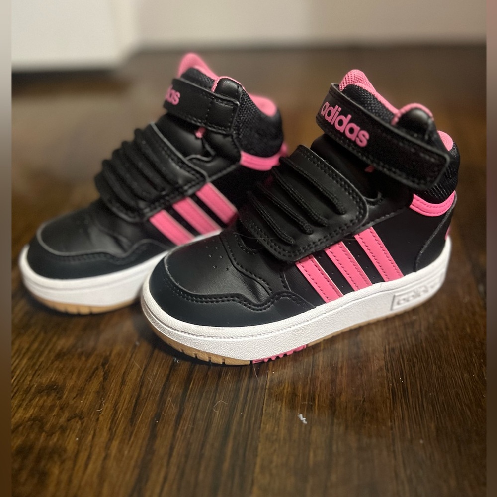 Toddler girls Adidas sneakers size 8